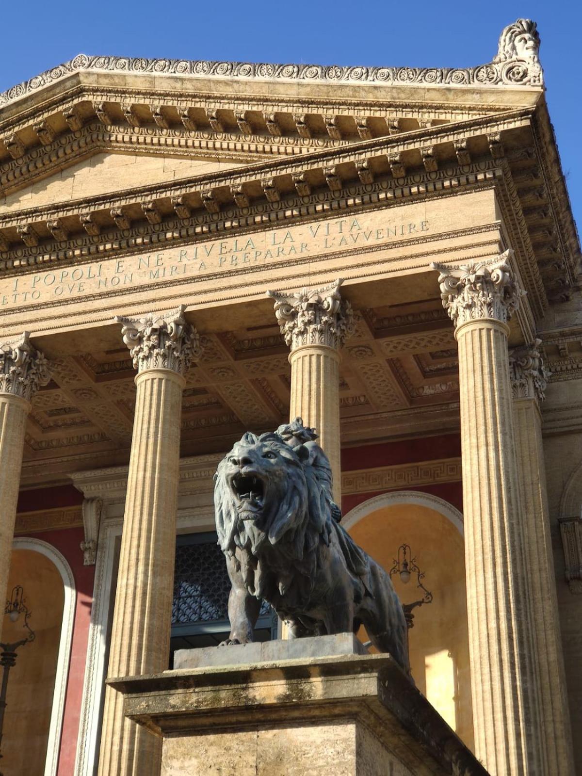 Piccola Suite E Dimora Del Teatro Massimo Палермо Экстерьер фото